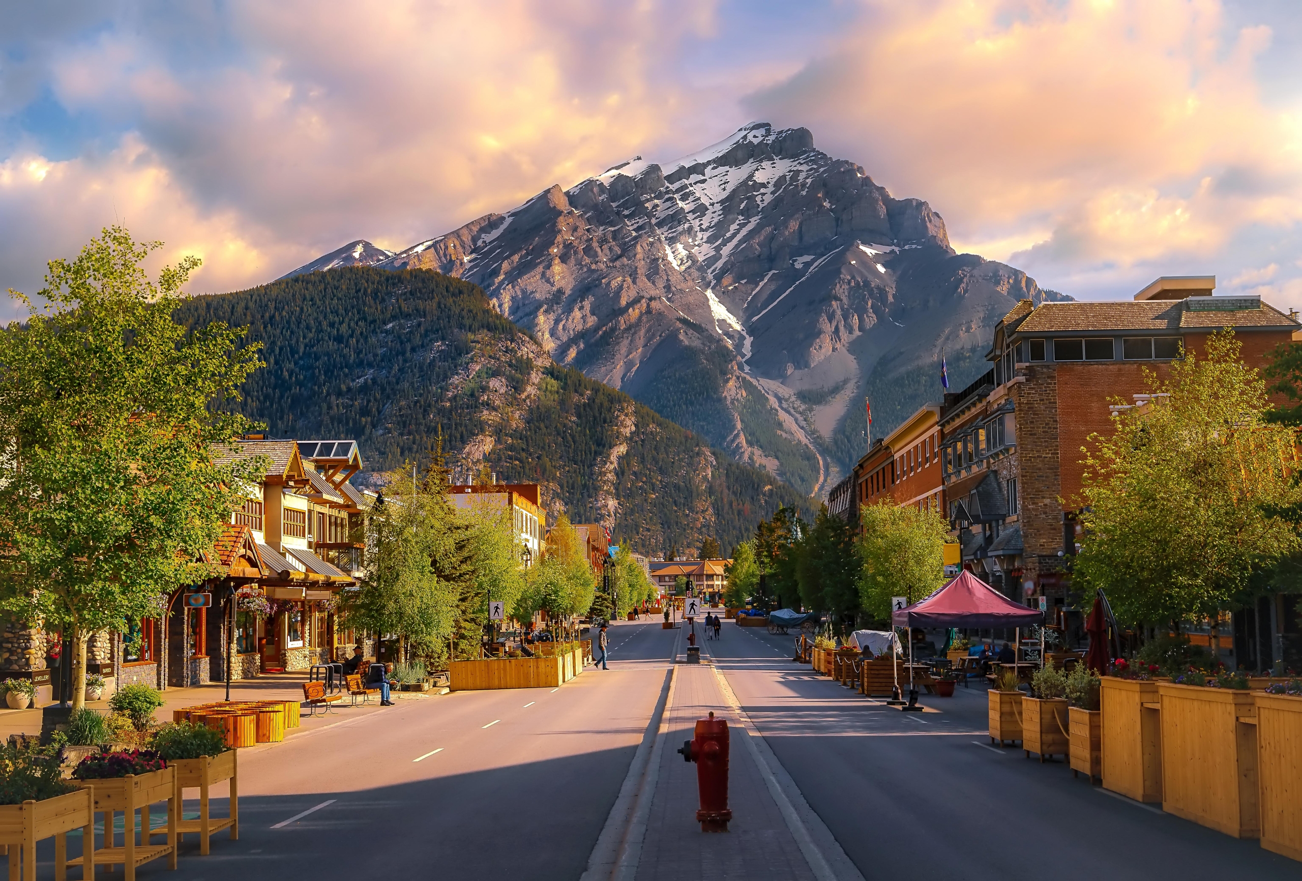 Town-of-Banff-scaled.jpg