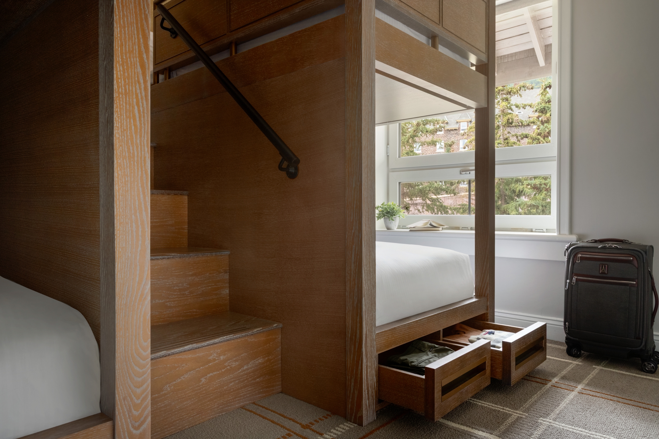 Gatehouse Family Suite