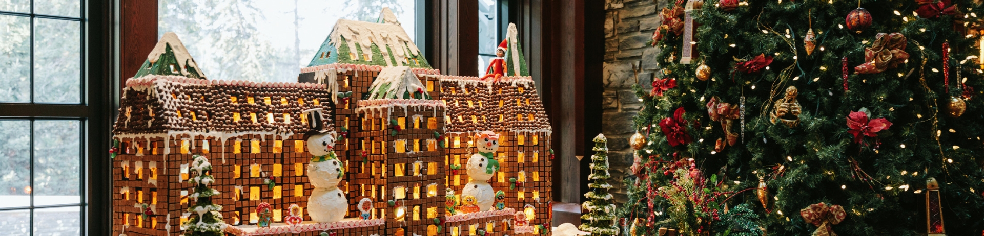 Gingerbread house in the shape of the Fairmont Banff Springs